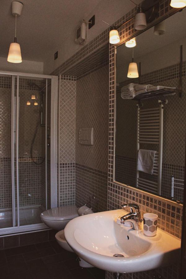 Da Laura Bed and Breakfast Brunate Buitenkant foto